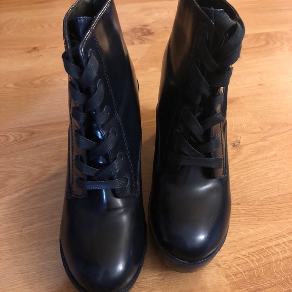 ALDO Serinna Navy Platform Boot - Picture 4 of 9